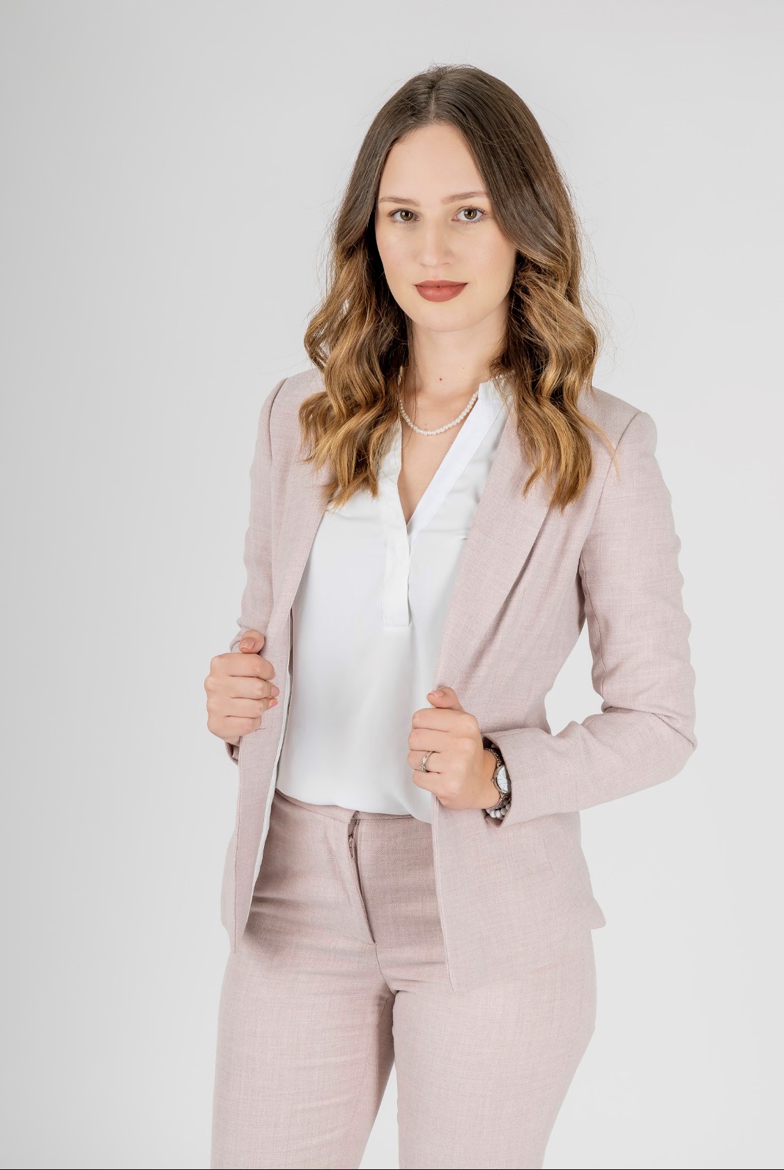 Linabel Armas Alduncin Photo